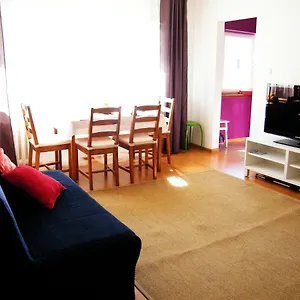 bukowska-apartment.poznan-hotels.com/